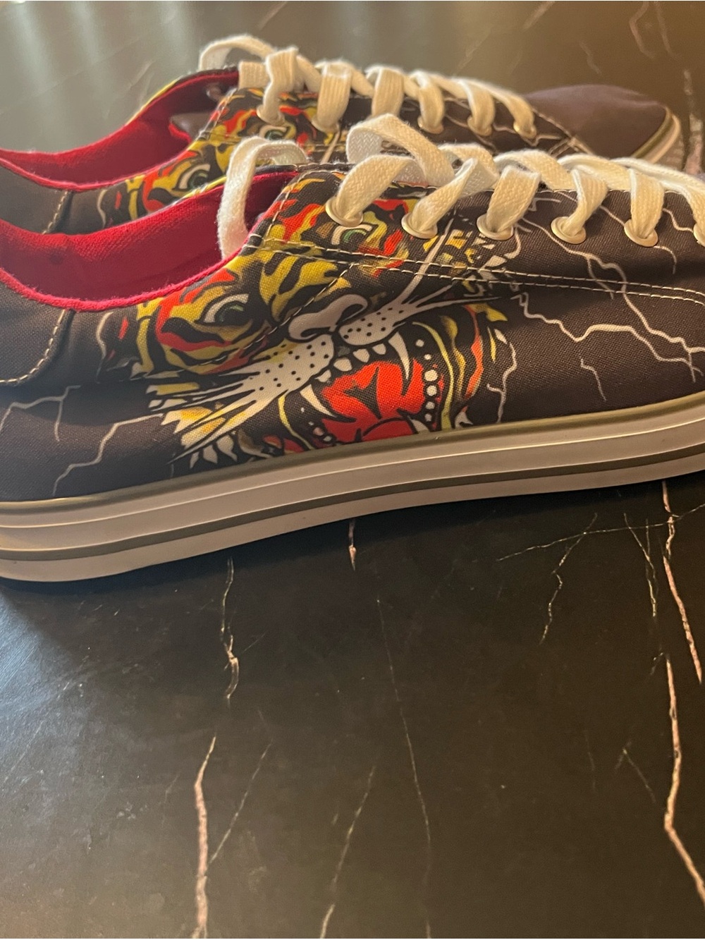 Ed Hardy grey Low-Top Sneakers with Red Lining and Multicolor Tiger Graphic